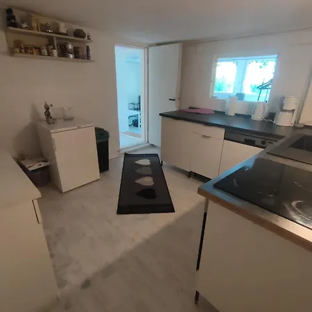 Mit Eigenem Garten Und Terrasse Apartment Jesewitz
