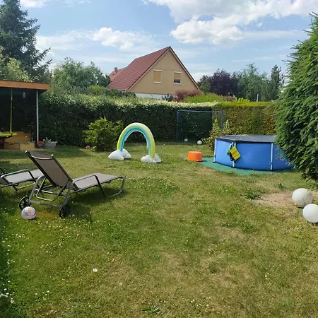 Mit Eigenem Garten Und Terrasse Apartment Jesewitz